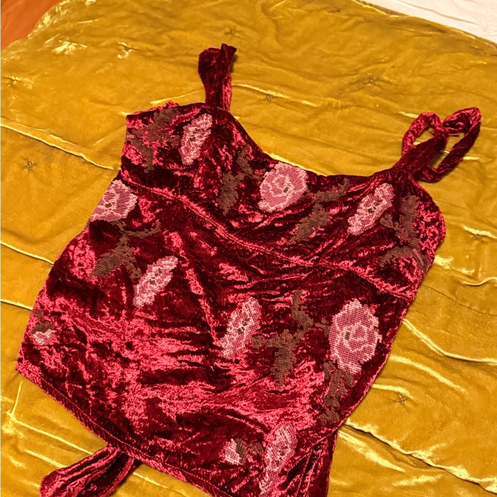 Kimchi Blue Velvet Floral Cami Top in Burgundy - Picture 2 of 4